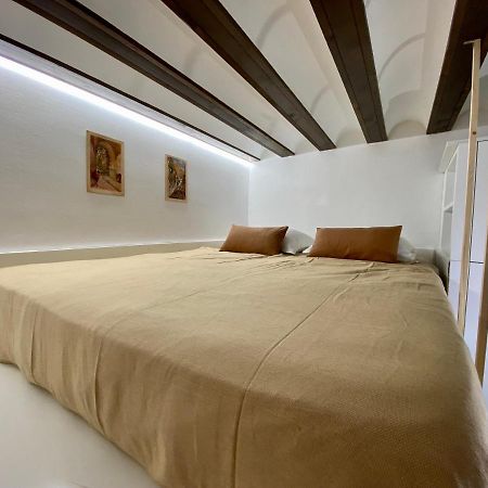 Апартаменты Cosy Studio In Alameda District Севилья Экстерьер фото